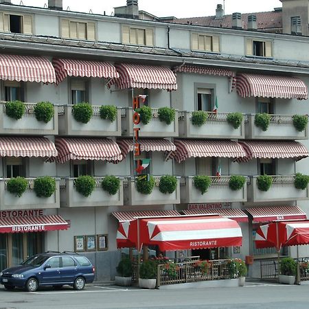 Hotel Valentino Perosa Argentina 外观 照片